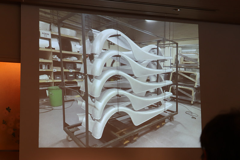 事故があった場合は部品を単品で供給。木のフレームも全てパーツごとに供給している