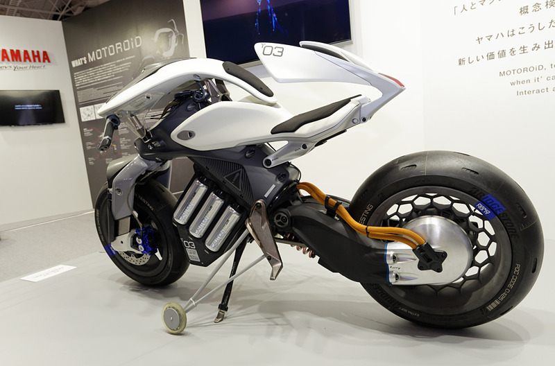 ヤマハの「MOTOROiD」