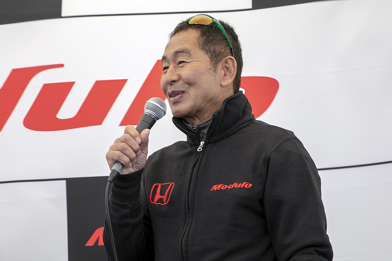 Modulo開発アドバイザーの土屋圭市氏。Modulo Xの開発ではクルマの完成度を左右する最終段階で的確なアドバイスをしている