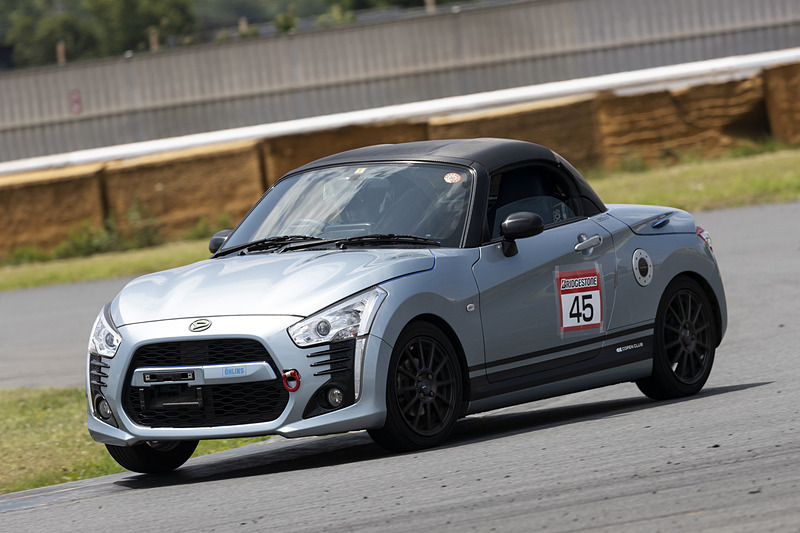 これまで専用のサブコンがなかったので、興味があったという高橋さん。「実際に付けている知人もいましたが、サーキットではどうなんだろう、と思っていた。今日は試せるいい機会でした」試してみたら好感触だった!?