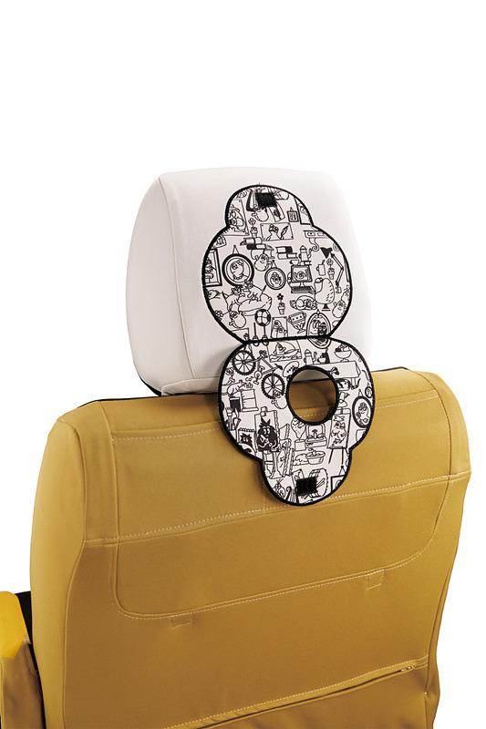 「シートカバー（フルタイプ/ファブリック/1、2、3列目セット/運転席・助手席シートバックアッパーポケット＆助手席シートバックポケット対応ファスナー付）」は「2列目キャプテンシート用」「2列目6：4分割ベンチシート用」の設定。価格は各5万7240円