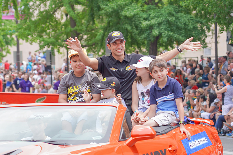 今シーズンはスポット参戦となるエリオ・カストロネベス選手、もう一度インディでスパイダーマンは見ることができるか？