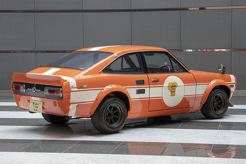 1972年製「B110 サニー 1200 クーペ GX-5 特殊ツーリングカー仕様（TSレース仕様）」だが、実戦に出ていたものではなく、東京モーターショーの展示用車両