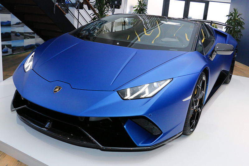 5月28日に日本初公開されたウラカン ペルフォルマンテ スパイダー