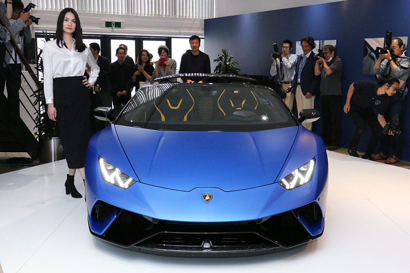 ウラカン ペルフォルマンテ スパイダー