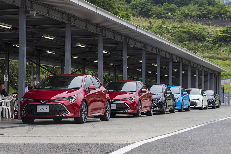 新型「カローラ ハッチバック（仮称）」（プロトタイプ）の試乗会が富士スピードウェイ ショートコースで行なわれた