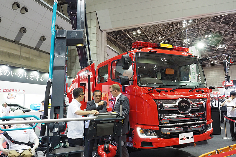 21mブーム付多目的消防ポンプ車 MVF21