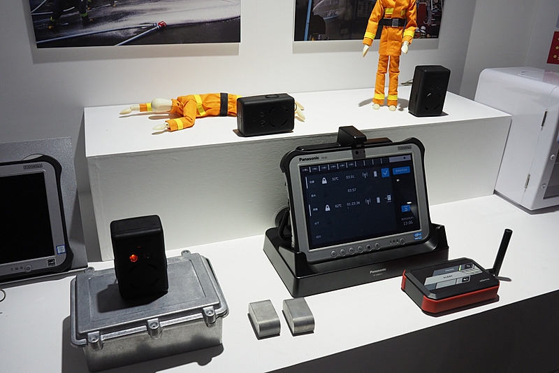 無線通信機能付き携帯警報システム Signal X