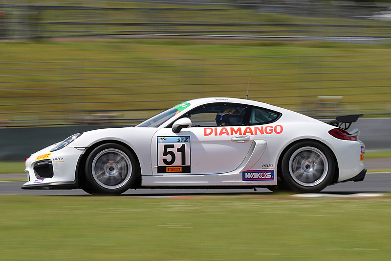 ST-Zクラスの51号車 DIAMANGO Cayman（石原将光／細川慎弥選手他）