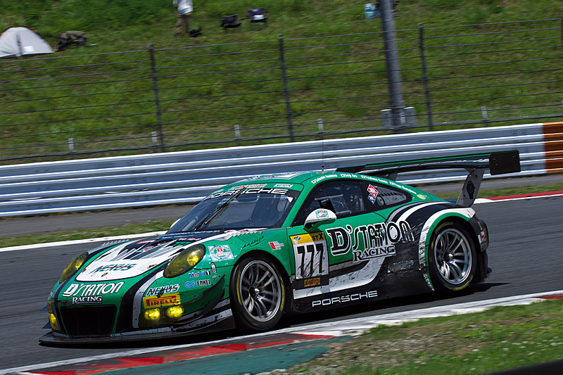 完走目前でリタイアとなった777号車「D'station Porsche」