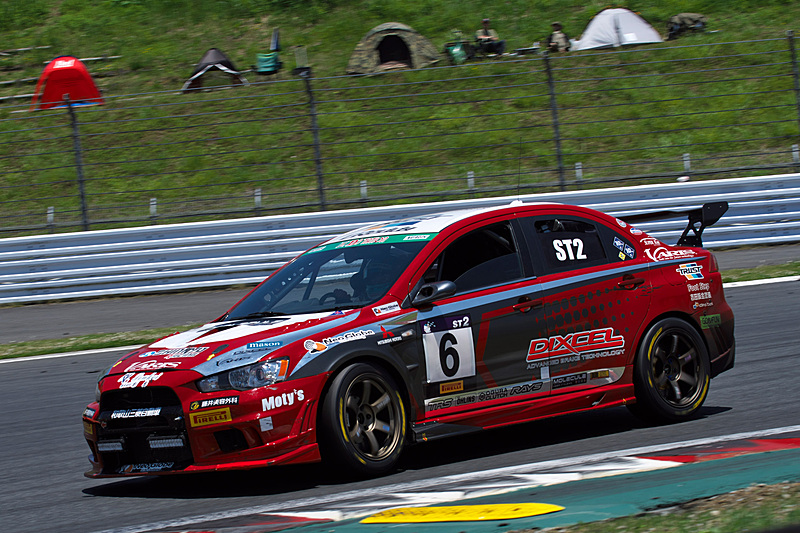 ST-2クラス優勝の6号車「新菱オート☆DIXCELエボX」