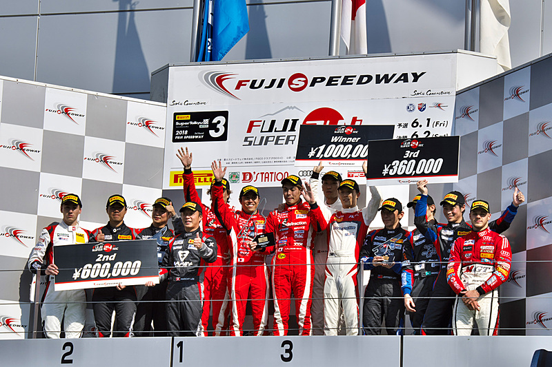 ST-Xクラスの表彰式