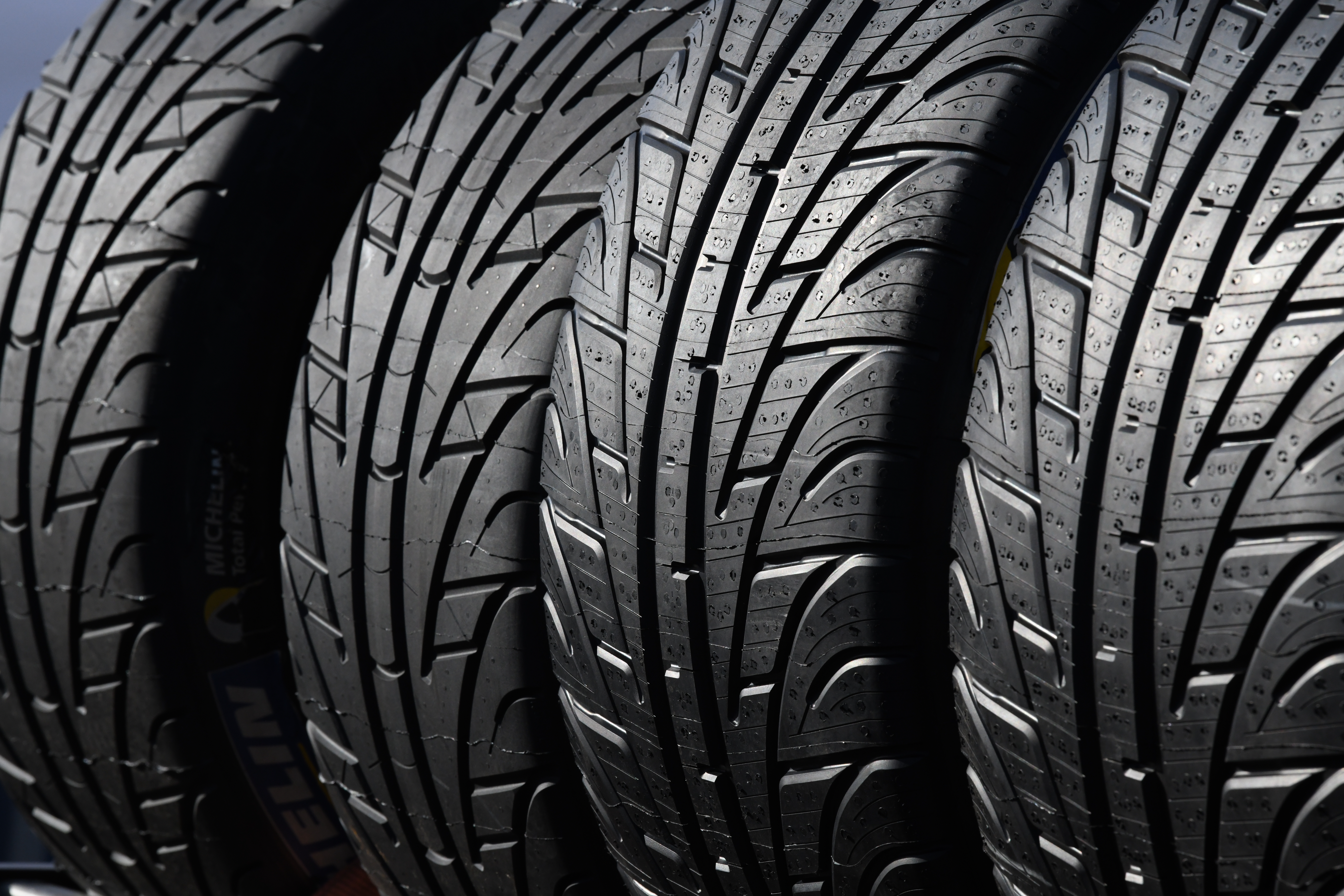 【D850オリジナル画像】AF-S NIKKOR 70-200mm f/2.8E FL ED VR<br>200mm 1/1000sec f5.6 ISO125 ホワイトバランス：オート ピクチャーコントロール：オート アクティブD-ライティング：OFF（鈴鹿サーキット）