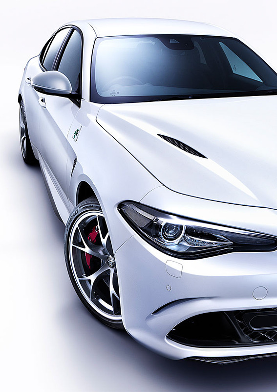 3層コートの「トロフェオホワイト」