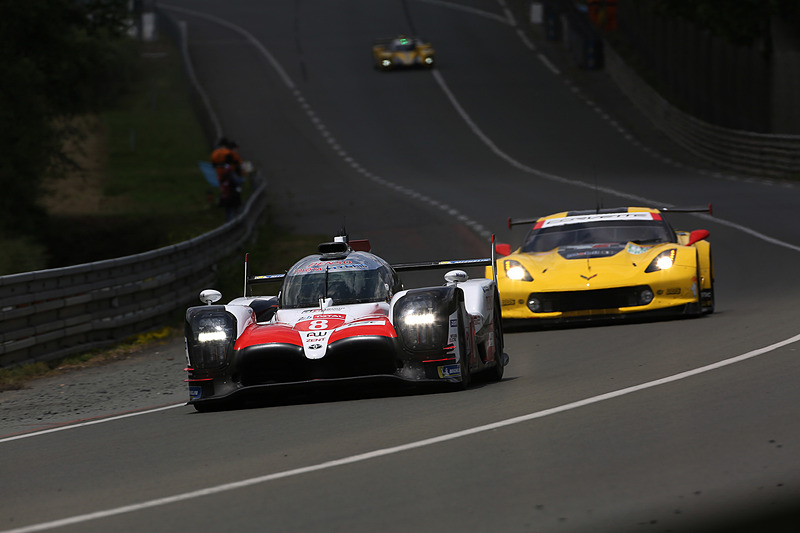 8号車 トヨタ TS050 HYBRID