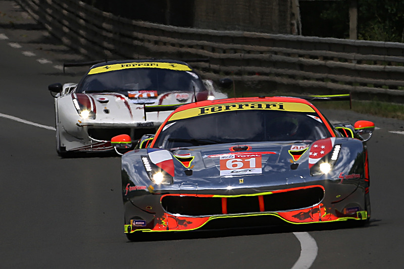 澤圭太組（CLEARWATER RACING）と石川資章組の（MR RACING）のフェラーリ 488 GTE