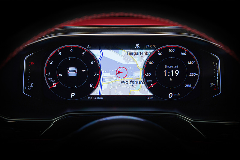 オプションの「テクノロジーパッケージ」に含まれるデジタルメータークラスター“Active Info Display”