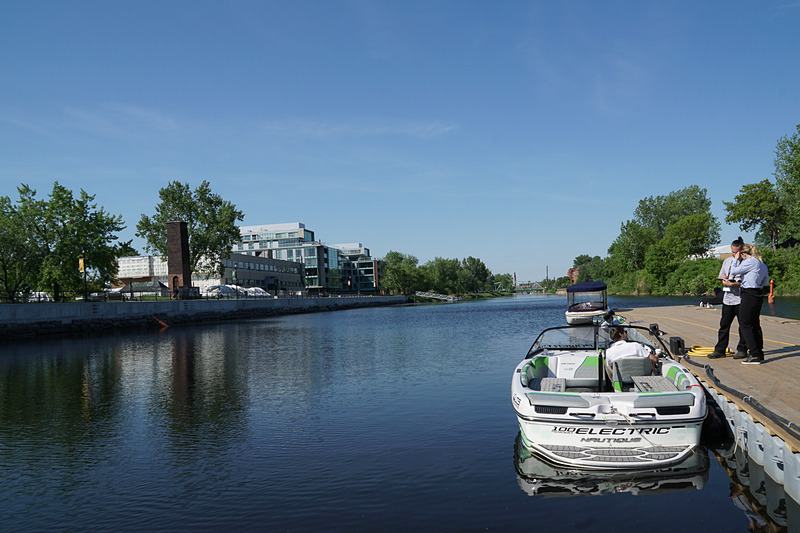 電動化されたボートやカートを体験することもできる