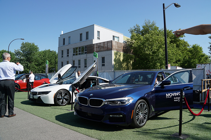 日産自動車、BMW、テスラなどの電動化車両に試乗できるコーナー