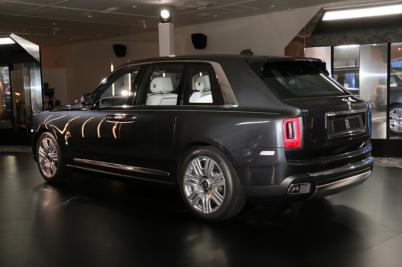 4人乗り仕様の「インディヴィジュアル・シート」を装着するカリナン