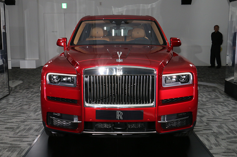 5人乗り仕様の「ラウンジ・シート」を装着するカリナン