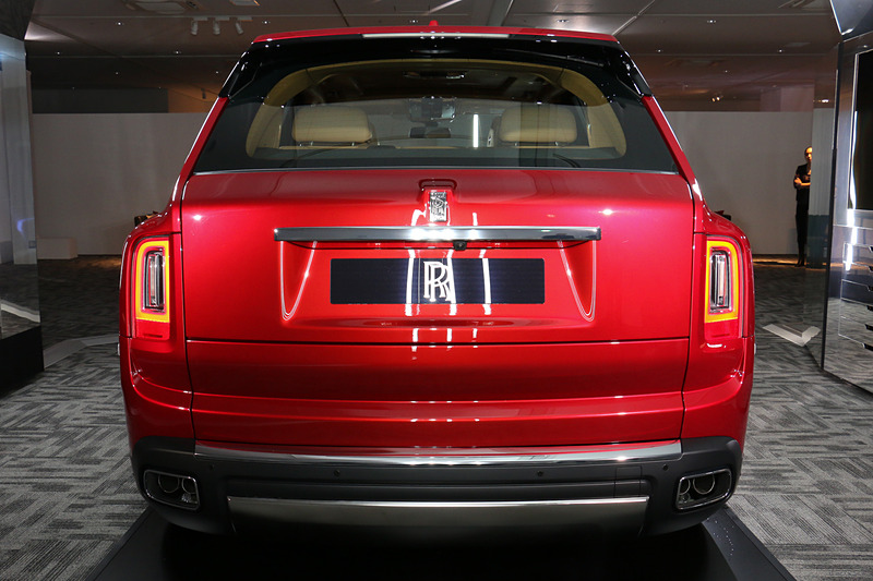 5人乗り仕様の「ラウンジ・シート」を装着するカリナン