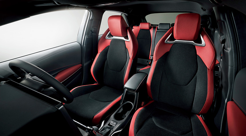 HYBRID G“Z”（内装色：センシャルレッド）