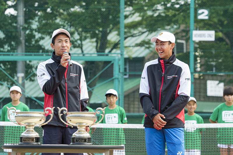 続いてチャンピオンペア、福田創楽選手と奥大賢選手のスピーチ