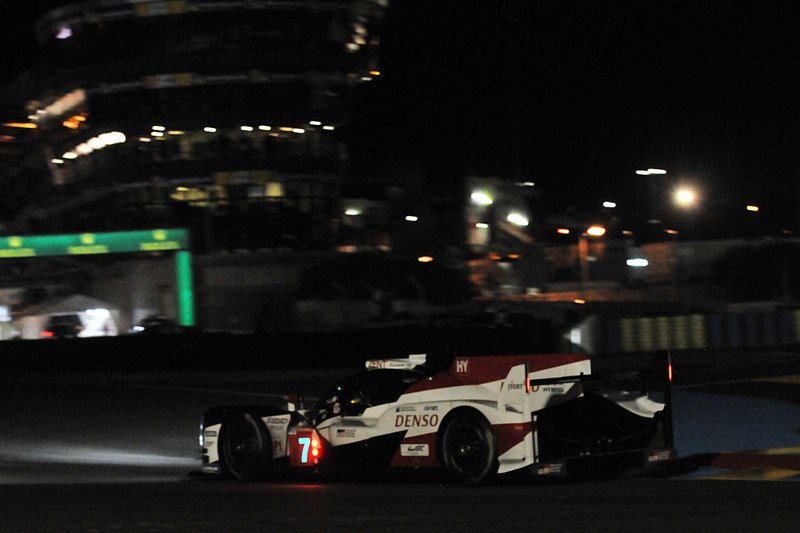 暫定2位を獲得した7号車 トヨタ TS050-ハイブリッド（マイク・コンウェイ/小林可夢偉/ホセ・マリア・ロペス組 MI）