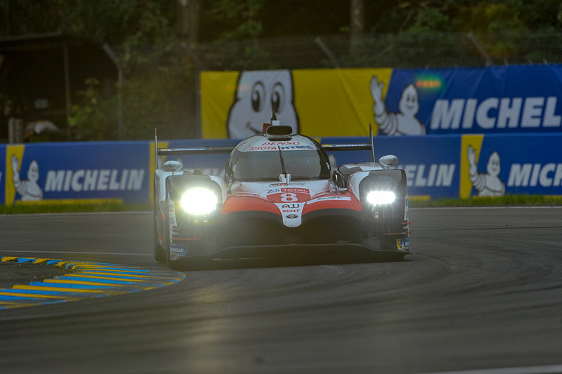 ポールポジションを獲得した8号車 トヨタ TS050-ハイブリッド（セバスチャン・ブエミ/フェルナンド・アロンソ/中嶋一貴組、MI）