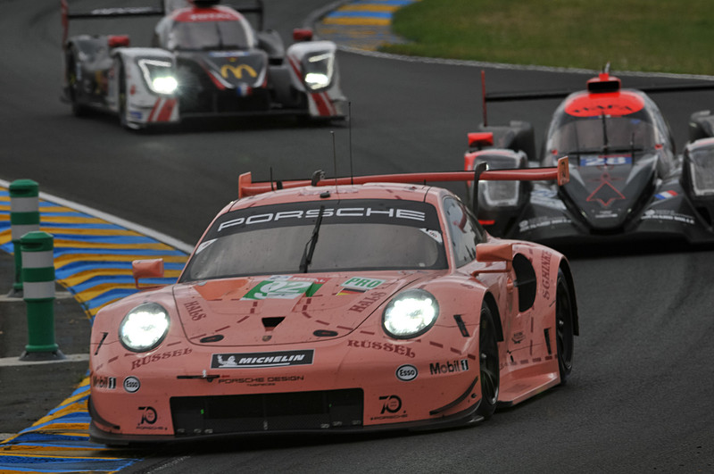 92号車 ポルシェ 911 RSR（ミハエル・クリステンセン/ケビン・エストレ/ローレンス・ヴァンソール組、MI）