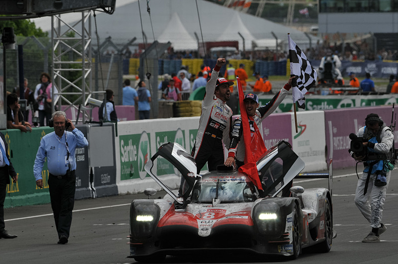 世界三大レースの1つ、ル・マン24時間レースを制覇した、8号車 トヨタ TS050-HYBRID（セバスチャン・ブエミ/フェルナンド・アロンソ/中嶋一貴組、MI）