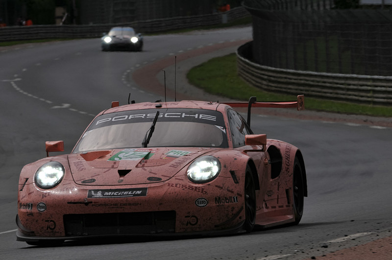 GTEで強さを見せたポルシェ。92号車 ポルシェ 911 RSR（ミハエル・クリステンセン/ケビン・エストレ/ローレンス・ヴァンソール組、MI）がLMGTE-PROクラスを優勝した