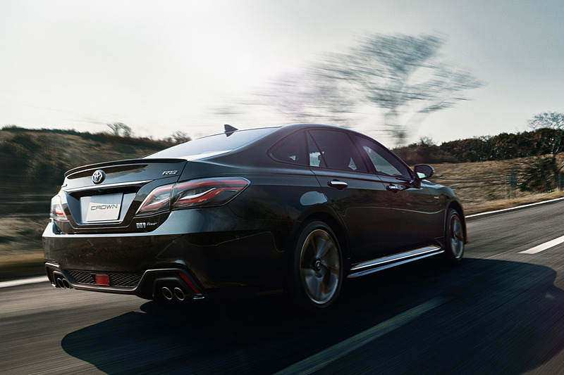 新型クラウンの走行イメージ