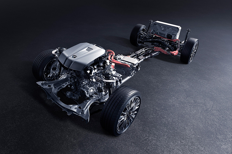 3.5リッターハイブリッドシステム。駆動用バッテリーには3.6Ahのリチウムイオンバッテリ－を採用