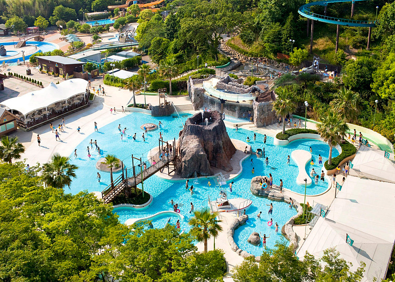 “みんなの冒険プール”「アクア・アドベンチャー」