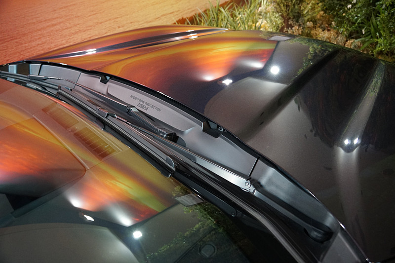 歩行者エアバッグは全車標準装備