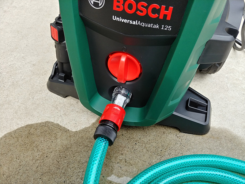 継ぎ手を接続した付属ホースをつなぐ