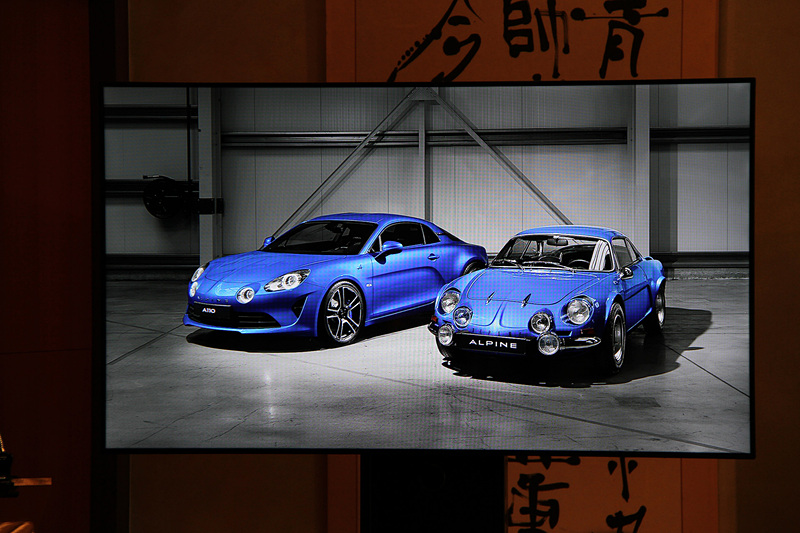 新型A110のスケッチなど