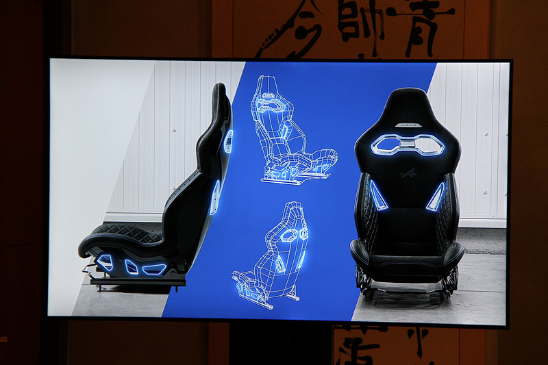 サベルト製スポーツシート