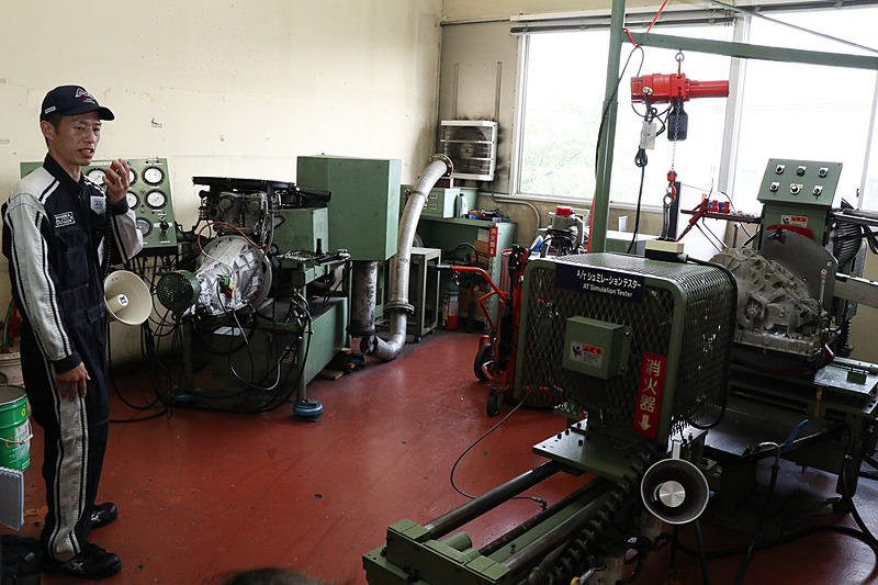 再構成されたATの動作確認を行なうテスターも完備されている