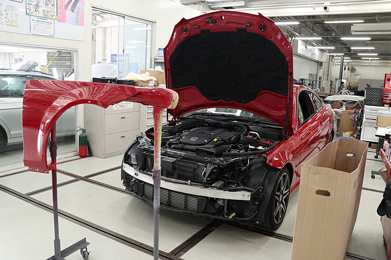 「BP工場」の板金・塗装作業場