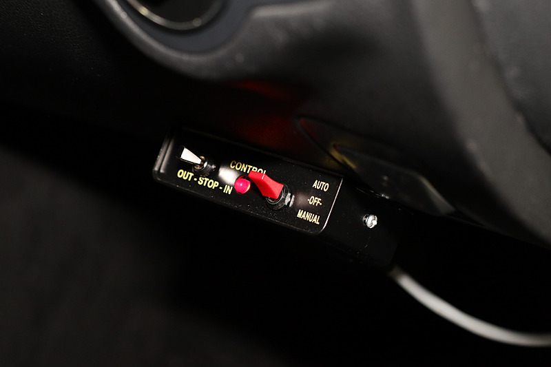 TMN R11の操作パネル