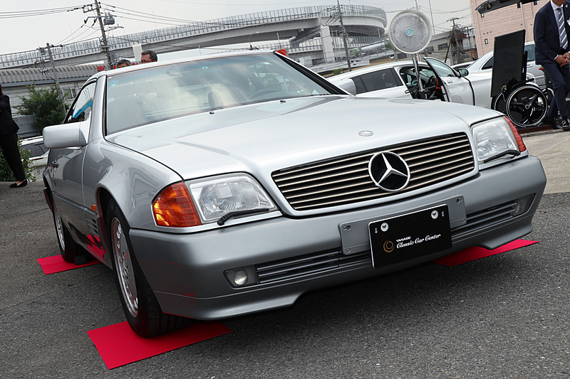 1991年式のメルセデス・ベンツ R129 500SL