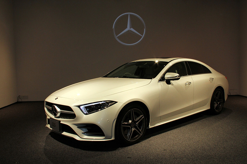 新型CLSのボディサイズは5000×1895×1425mm（全長×全幅×全高。CLS 220 d スポーツの全高は1430mm）、ホイールベースは2940mm
