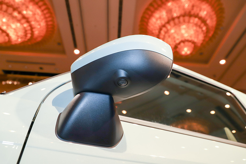 G“SA III”は「パノラマモニター」を標準装備