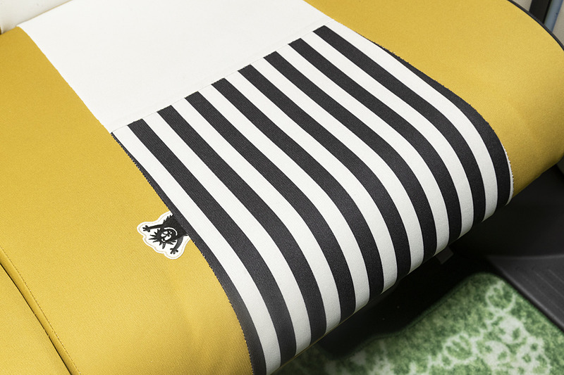 車内のシートやカーペットマットなどに「隠れバーバパパ」が用意され、子供と一緒に見つける楽しさもある