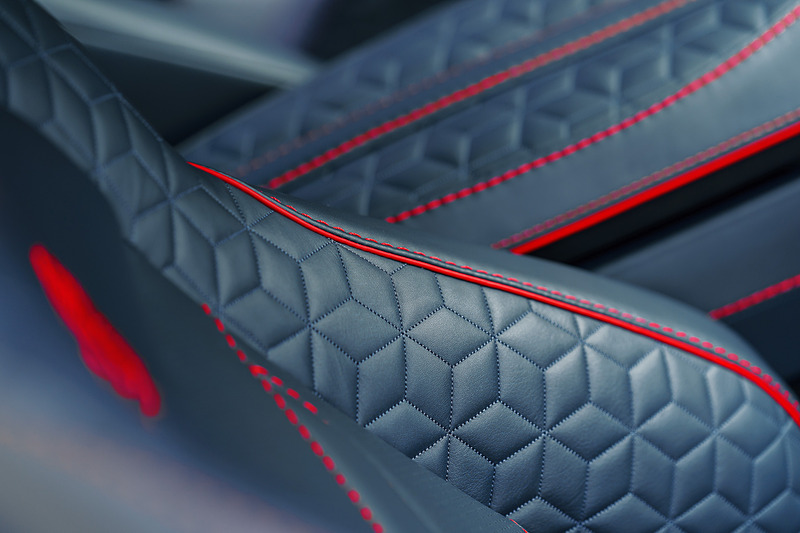 DBS スーパーレッジェーラのインテリア