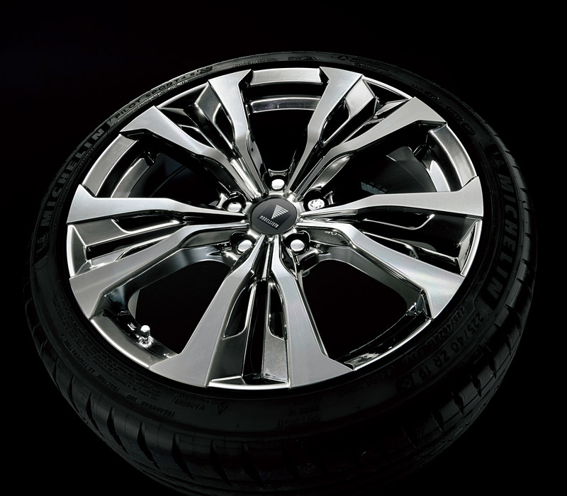 19インチ アルミホイール&タイヤセット（ロックナット付）、G-Executive, G-Executive Four：41万6880円（除くG-Executive, G-Executive Four：39万9600円）