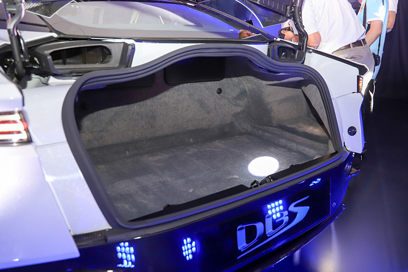 ラゲッジルーム